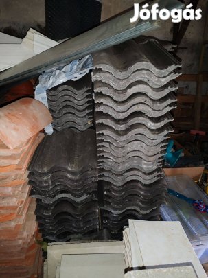 Terrán synus antracit tetőcserép