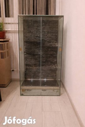 Terrárium eladóvá vált