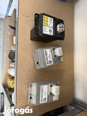 Tesla 16v akkumulátor