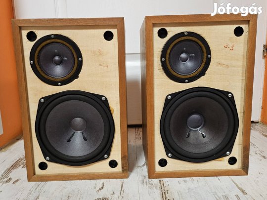 Tesla ARS9204 Hangfalpár 16cm mély szép állapotban 