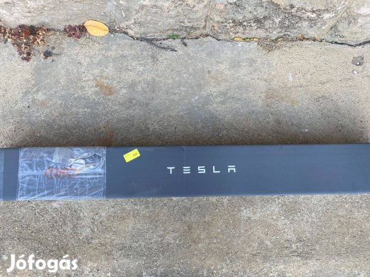 Tesla Model 3 csomagtartó Model 3 Roof eladó gyári új Bérlés Is
