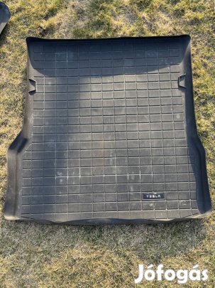 Tesla S csomagtér tálca