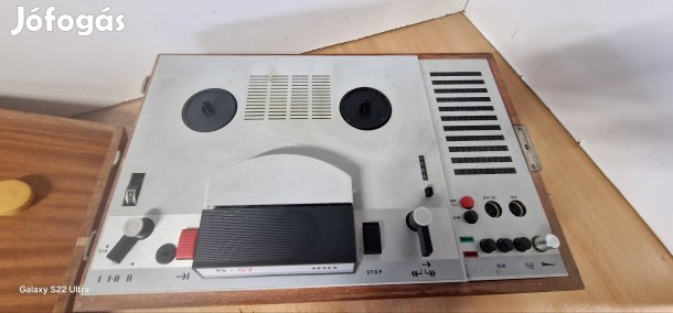 Tesla b57 orsós magnó hiányos