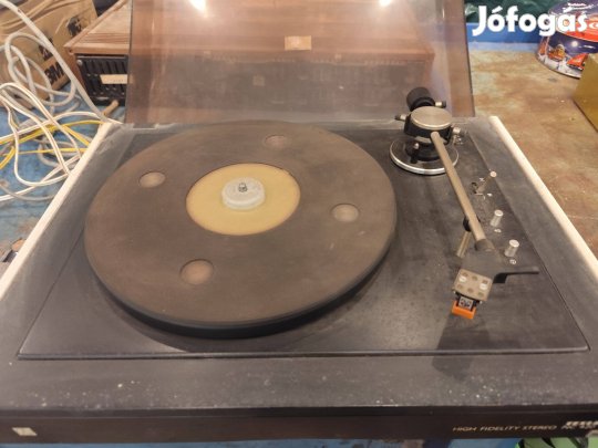 Tesla lemezlejátszó