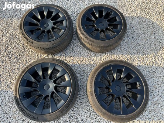 Tesla model Y Induction 20" felni szett