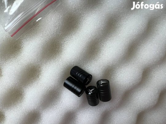Tesla szelepsapka fekete színű Tesla felni szelep sapka 4db 1000Ft