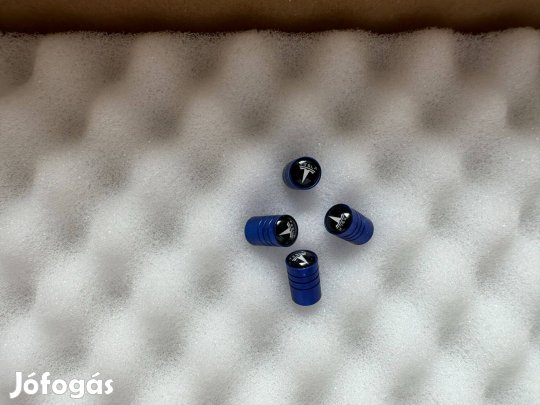 Tesla szelepsapka kék színű Tesla felni szelep sapka 4db új 1000Ft