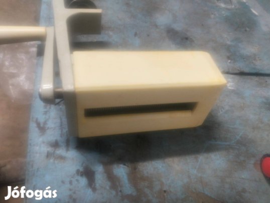 Tészta vágó eladó