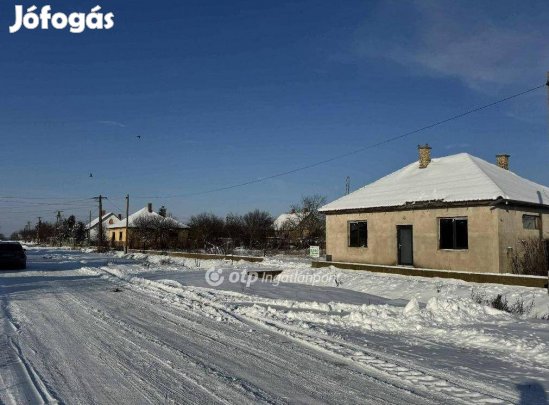 Tetétleni eladó 353 nm-es telek #5151125