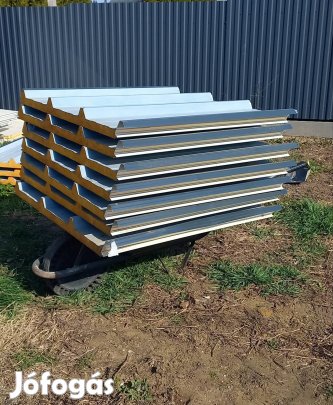 Tető szendvicspanel