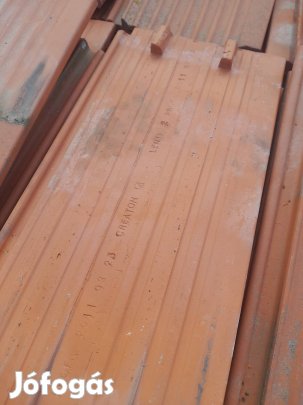 Tetőcserép creaton hortobágy ujszerű 300db elado.