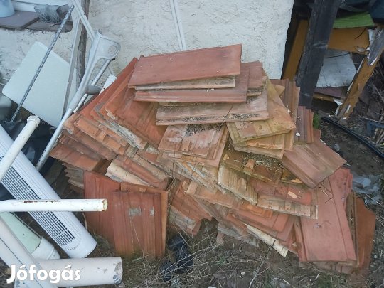 Tetőcserepek ingyen elvihetők