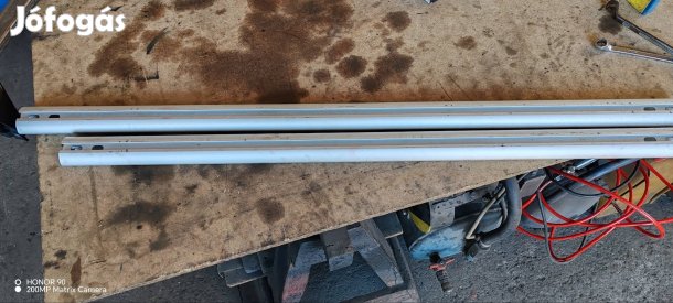 Tetőcsomagtartó profil 