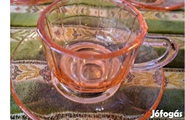 Tetszetős forma és szín kávéskészlet