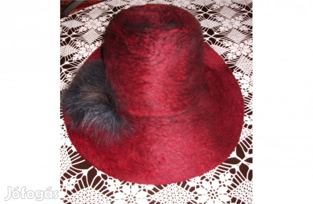 Teveszőr kalap marabu toll diszítésse