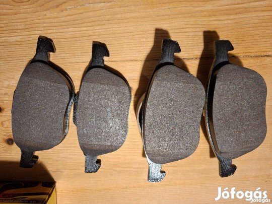 Textar első fékbetét garnitúra Ford Focus, Kuga, Mazda 3, 5, Volvo