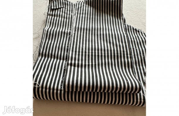 Textil - méteráru (karton) fekete, fehér csíkos