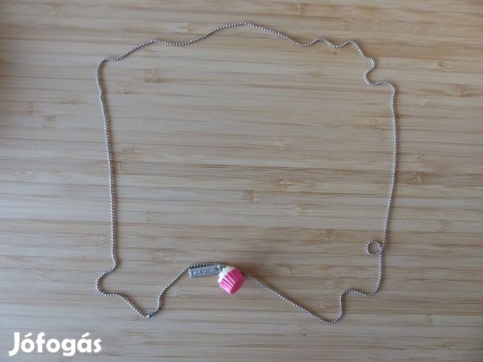 Tezenis muffinmedálos nyaklánc
