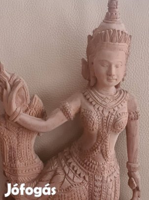 Thaiföldön készült gyönyörű faragott szobor
