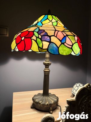 Tiffany asztali éjjeli lámpa