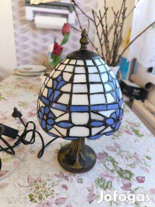 Tiffany asztali lámpa eladó!