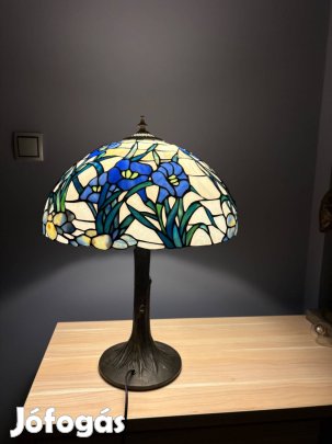 Tiffany éjjeli lámpa vagy vsillár
