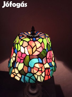 Tiffany stílusú asztali lámpa 2 db