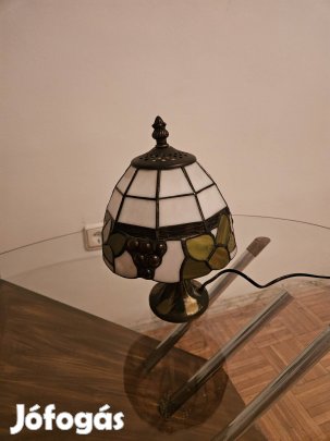 Tiffany stílusú asztali lámpa
