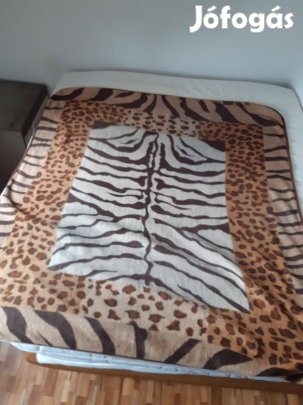 Tigris mintás ágytakaró pléd 160x200cm