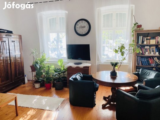 Tihany, Dózsa György utca, 207 m2-es, családi ház, 4+1 szobás