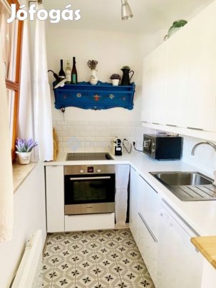 Tihanyi 104 nm-es ház eladó