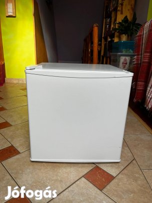 Tillreda IKEA kis hűtőszekrény fagyasztóval - új állapotban