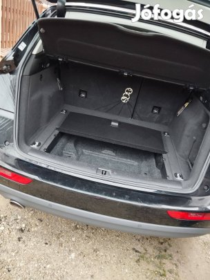 Típus váltás miatt eladó Audi Q5-ös autó