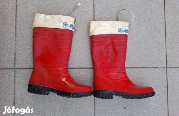 Tisza cipő. Retró piros gumicsizma a 80-as évekből. 36-os