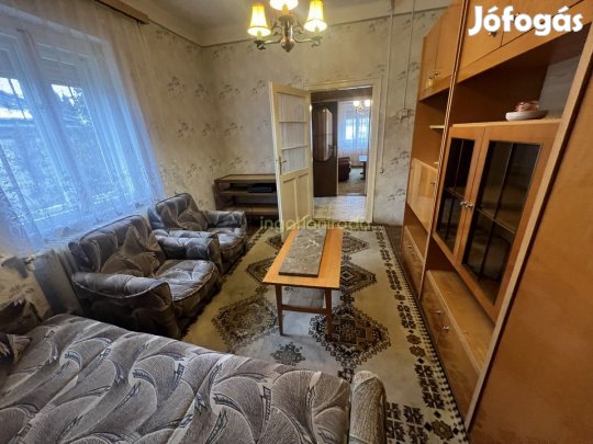 Tiszabercel - Családiház - Eladó