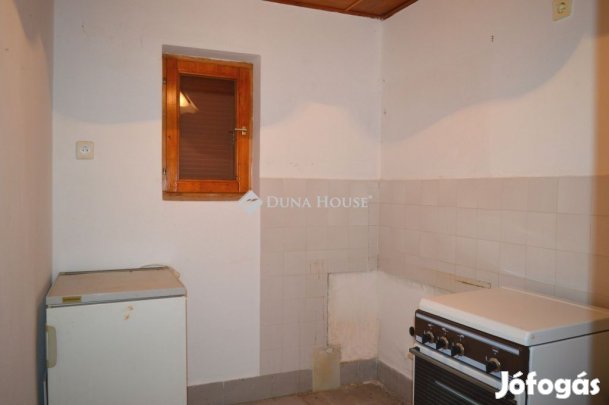 Tiszacsegei eladó 68 nm-es ház