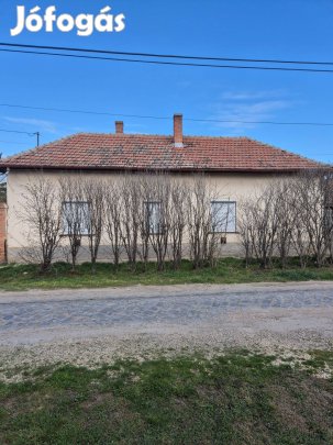 Tiszadöldvár eladó ingatlan