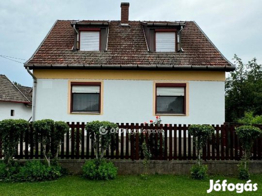 Tiszafüredi eladó 158 nm-es ház