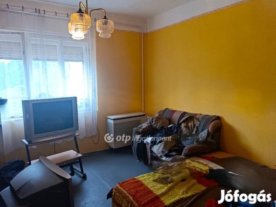 Tiszajenői eladó 74 nm-es ház