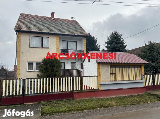 Tiszakanyár családi ház