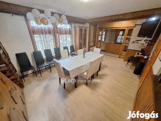 Tiszakécskei eladó 114 nm-es ház