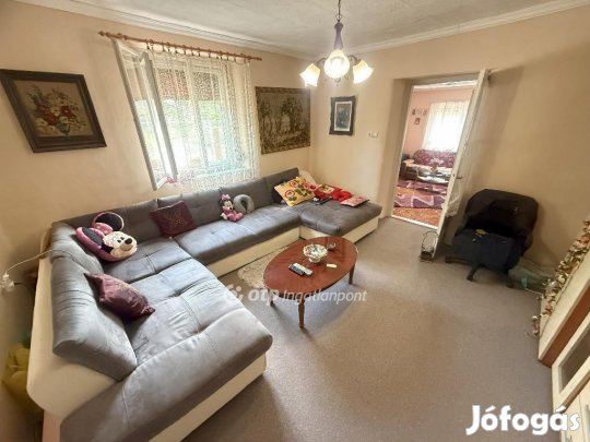 Tiszakécskei eladó 55 nm-es ház