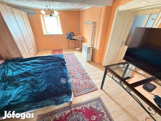 Tiszakécskei eladó 95 nm-es ház