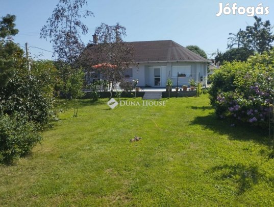 Tiszasasi 80 nm-es ház eladó