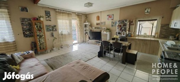 Tiszaszigeten családi ház eladó!