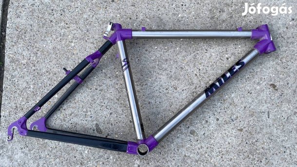 Titán carbon 26" mtb váz Miles