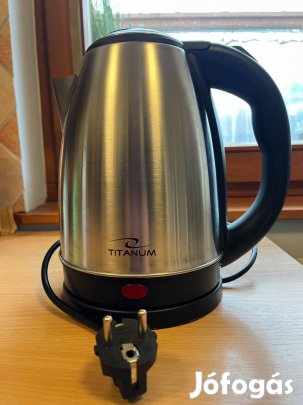 Titanum vízforraló 1,8L ezüst