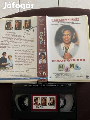 Titkos gyilkos mama vigjáték vhs nagytok