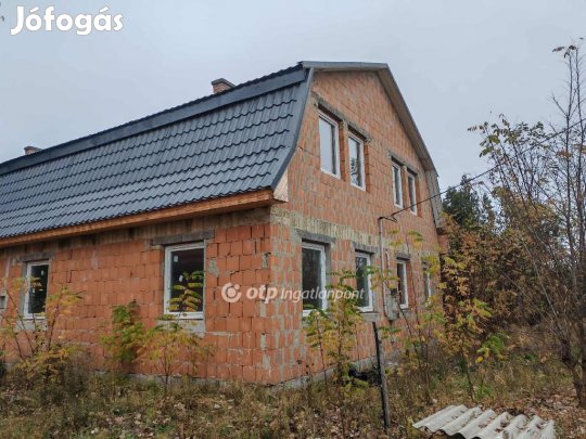 Tóalmási 345 nm-es ház eladó