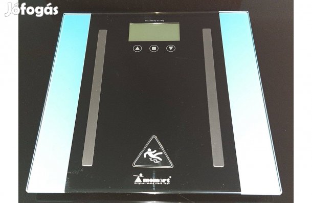Több funkciós digitális személymérleg (Momert)
